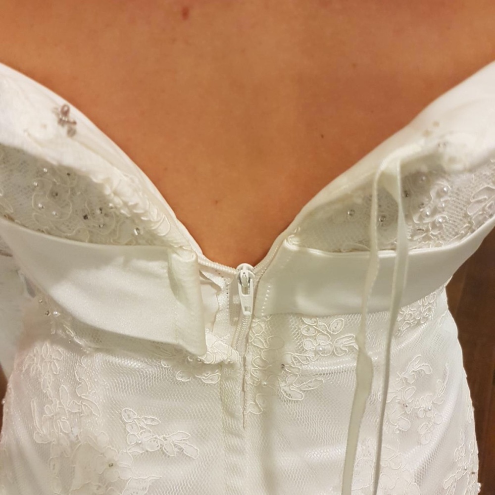 Wedding Dress - Picture 7 of 7